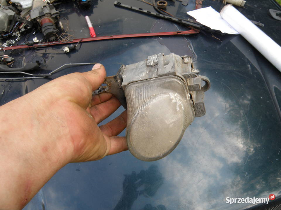 Lampa przeciwmgielna halogen prawa lewa Volvo Kraków