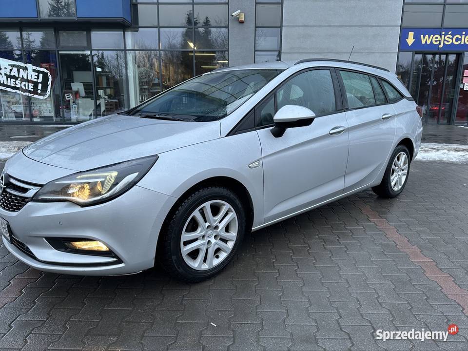 Sprzedam astra k 2019 16cdti idealny stan Mława