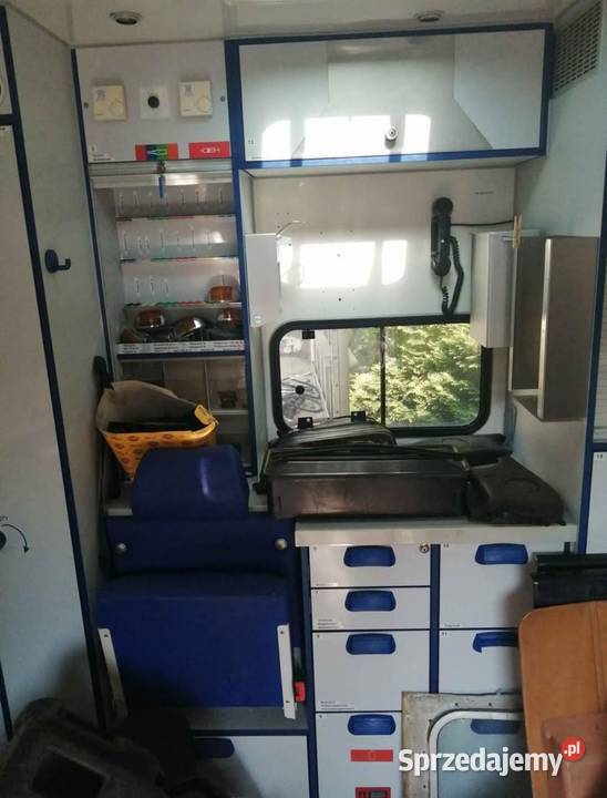 Zabudowa z Karetki Food Truck Magazyn Kamper itd Agatówka