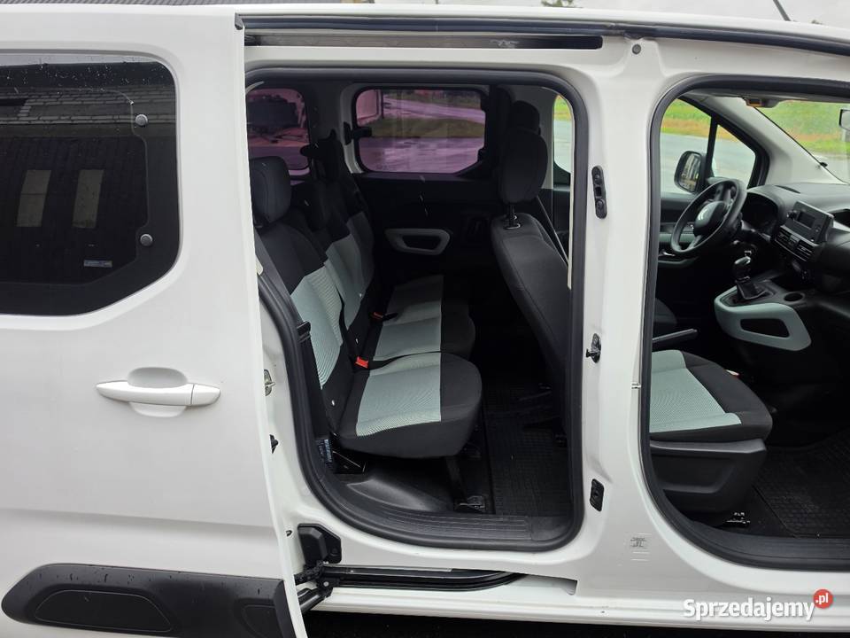 Citroen Berlingo 15 HDI wymieniony silnik Polski czujnik parkowania Bąków Górny