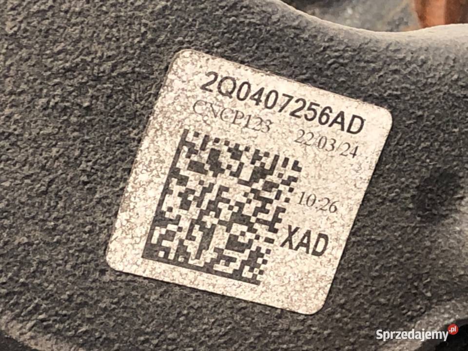 ZWROTNICA PRAWY PRZÓD SKODA KAMIQ 10 115