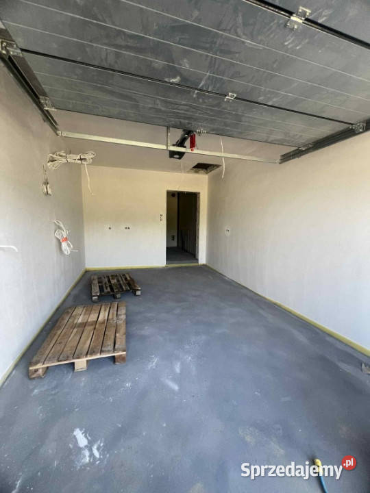 parterowy z garażem wykończenie premium 100m2 Mrowiska