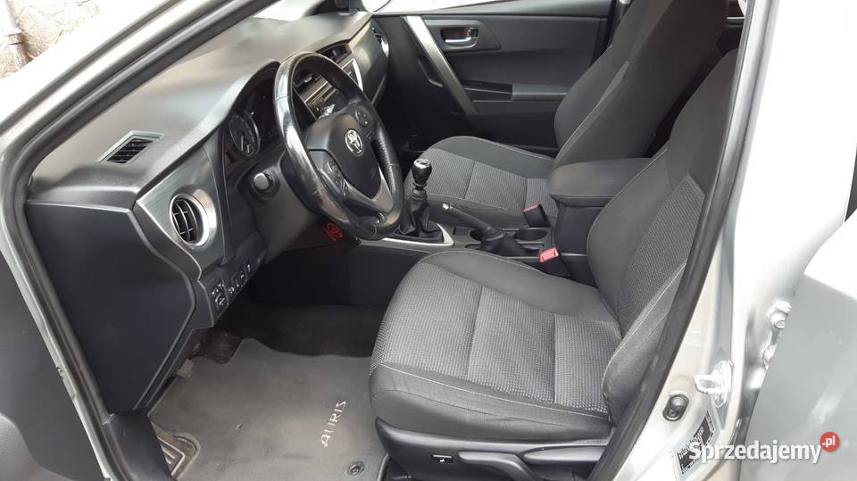Toyota auris II bogate wyposażenie sprzedam