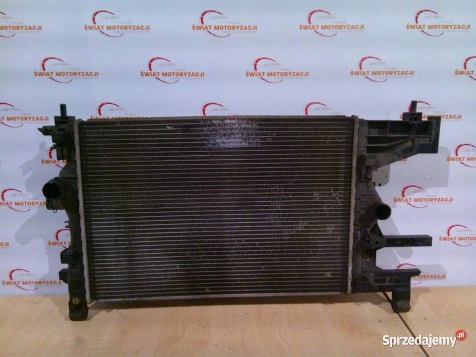 OPEL ASTRA J 10r chłodnica wody 13281773 Kielce