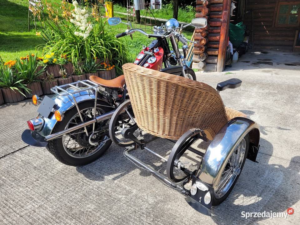 Motocykl wynalazek z wózkiem bocznym Łabowa