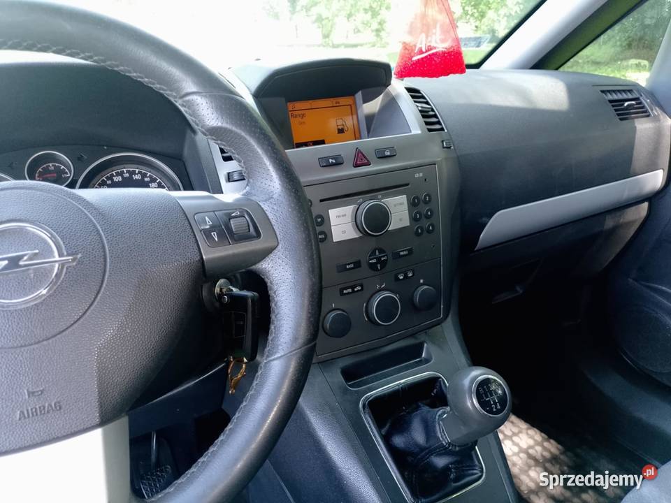 ZAFIRA B 16 Benzyna 7 miejsc hak Włocławek