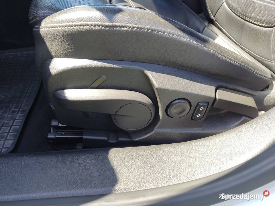 Sprzedam opla Insignie A z 2010 Opel Kielnarowa