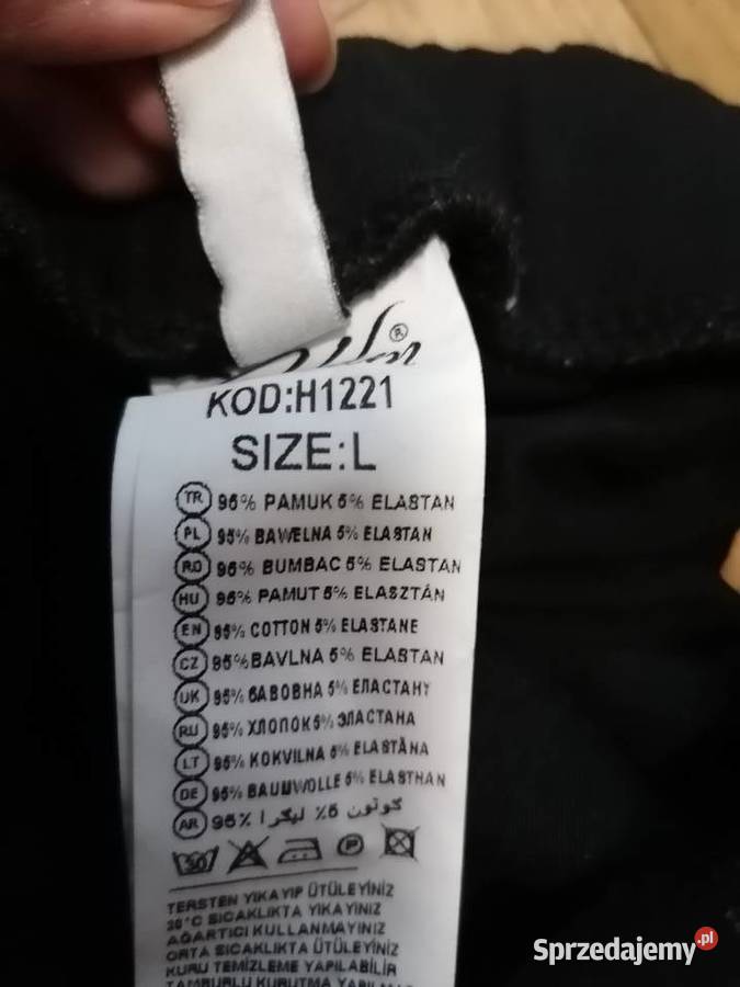 Leginsy czarne z białym wzorem Gdańsk