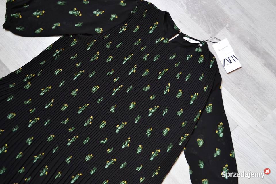 Sukienka Zara L czarna plisowana kaktusy print Rozmiar 40(L) mazowieckie Płock sprzedam