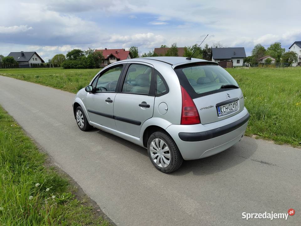 Citroen C3 2003 14 benzyna 110 srebrny Bobrek sprzedam
