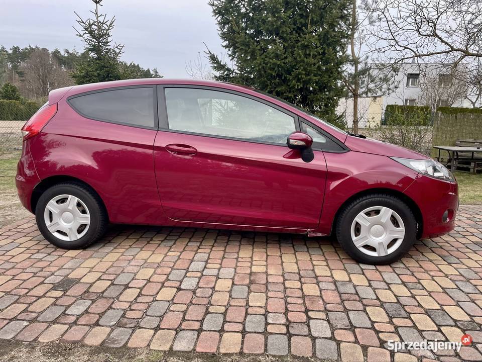 Ford Fiesta 125 isofix Sompolno sprzedam