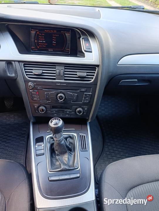 Audi A4 B8 20 TDI 143 S line BiXenon LED manual Świerczyńsko