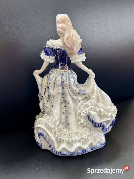 Komplet porcelanowych figurek dam dworu Zbrosławice