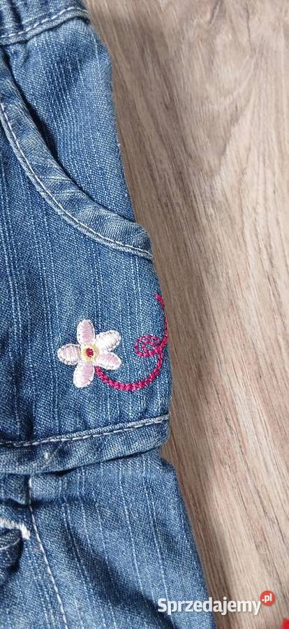 Spodnie niemowlęce ala jeans z kwiatkiem Rozmiar 68 Grudziądz