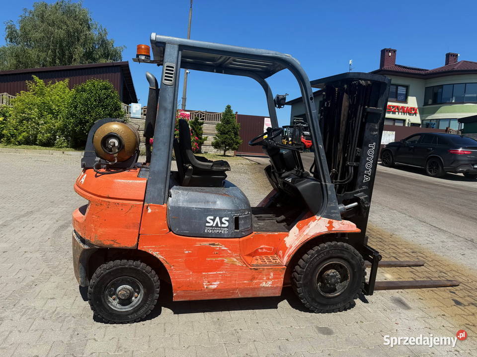 wózek widłowy TOYOTA 7FGF20 LPG 2000 Triplex Działoszyn sprzedam