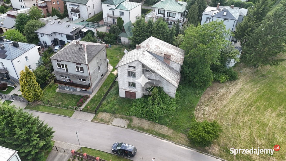Duży dom do adaptacji w centrum Szczebrzeszyna Szczebrzeszyn