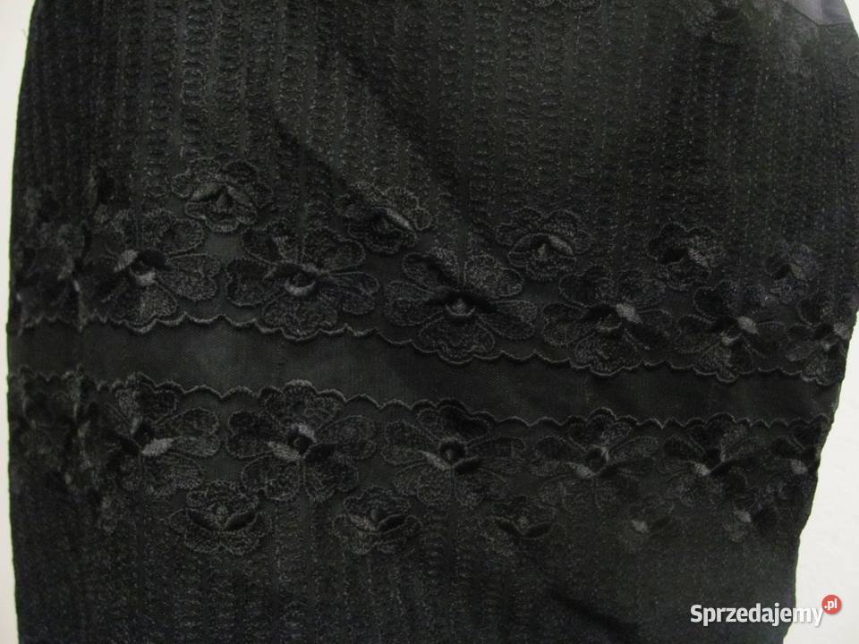 czarna mini koronka kwiaty lubelskie Zamość