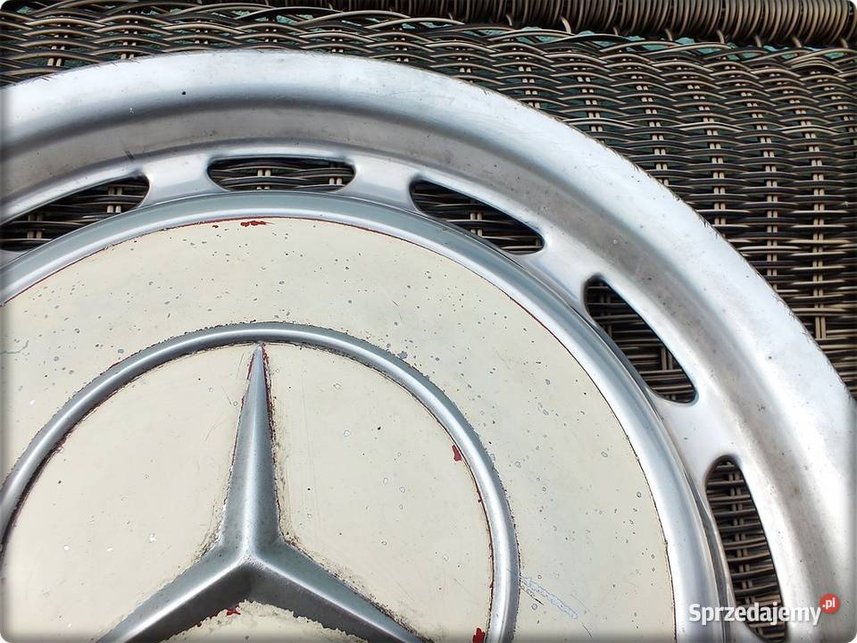 MERCEDES Oryginalny Kołpak kolor Biały Kość