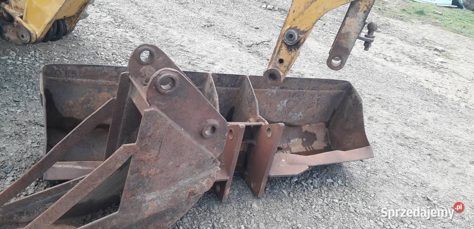 Koparko ładowarka Ford 655 4x4 Koparko ładowarki Ostrowiec Świętokrzyski