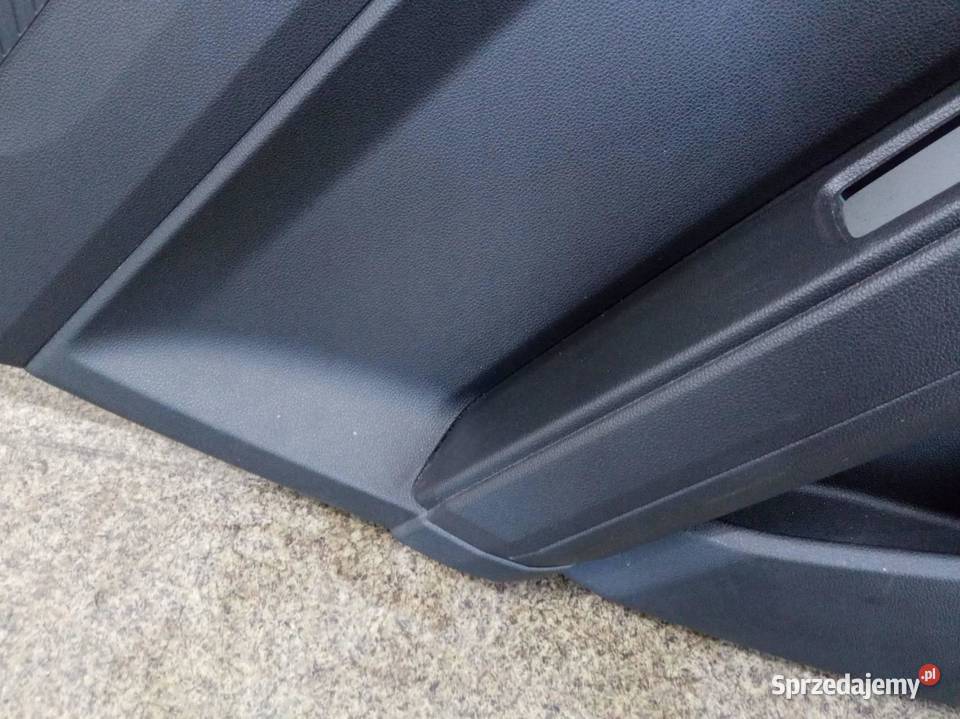 TAPICERKA BOCZEK LEWY TYŁ Dacia Duster III 2024