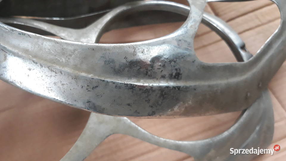 Mercedes W 108 109 Ramki przedniej lampy Bukownica sprzedam