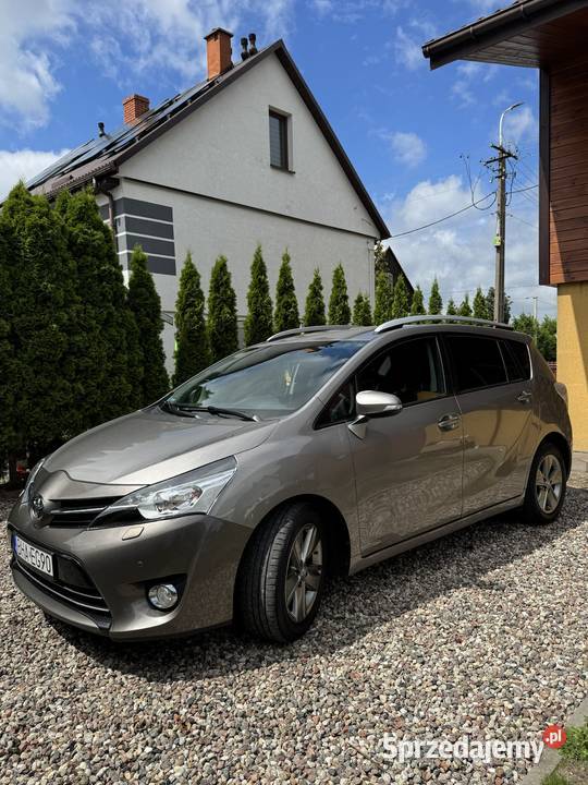 Toyota VERSO 20 D4D 124 2014r xenon LED 7 osób 124KM Hajnówka