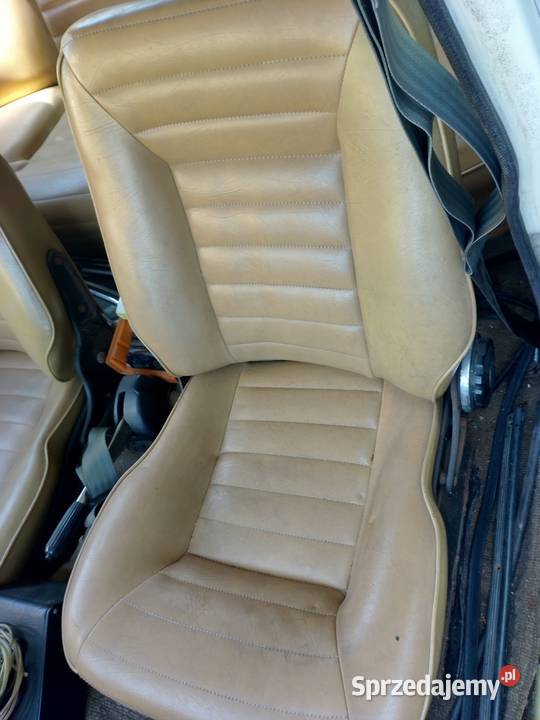 Fiat 124125 łada każda 4 drzwiowa loftt PRL Jarosław