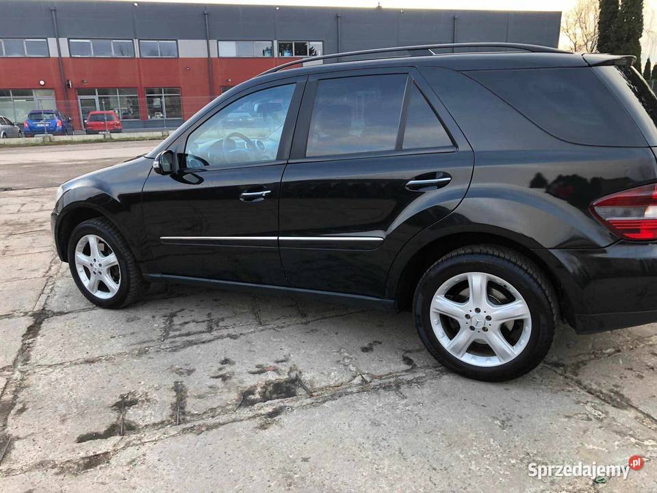 Mercedes Benz ML SUV