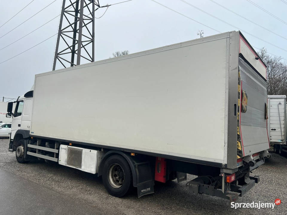 Chlodnia z winda Volvo automatyczna Chłodnie Warszawa