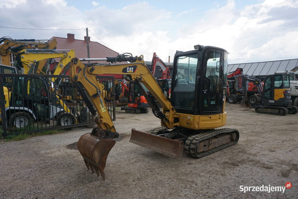 Minikoparka CAT 303 E 2017