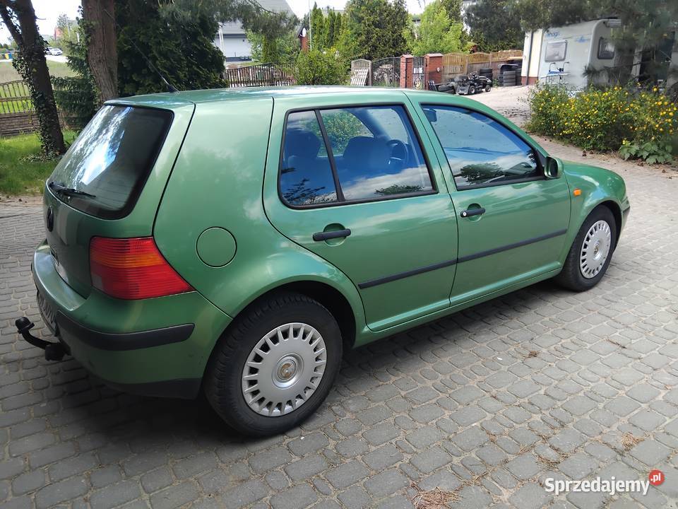 Volkswagen Golf IV 14 16v benzyna