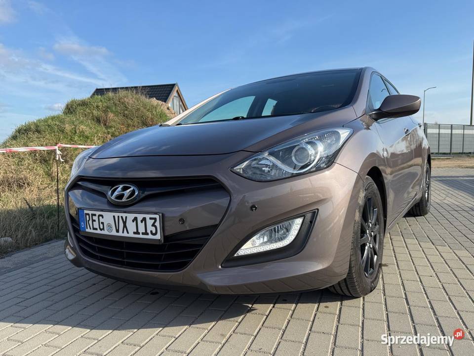 Bezwypadkowy Oryginalny lakier Pierwszy sprzedam