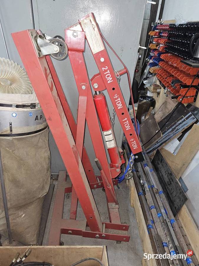 ŻURAW WARSZTATOWY PODNOŚNIK 2T Sanok