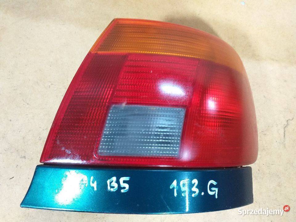 153G AUDI A4 B5 sedan Lampa tylna prawa Oryginał świętokrzyskie Włoszczowa