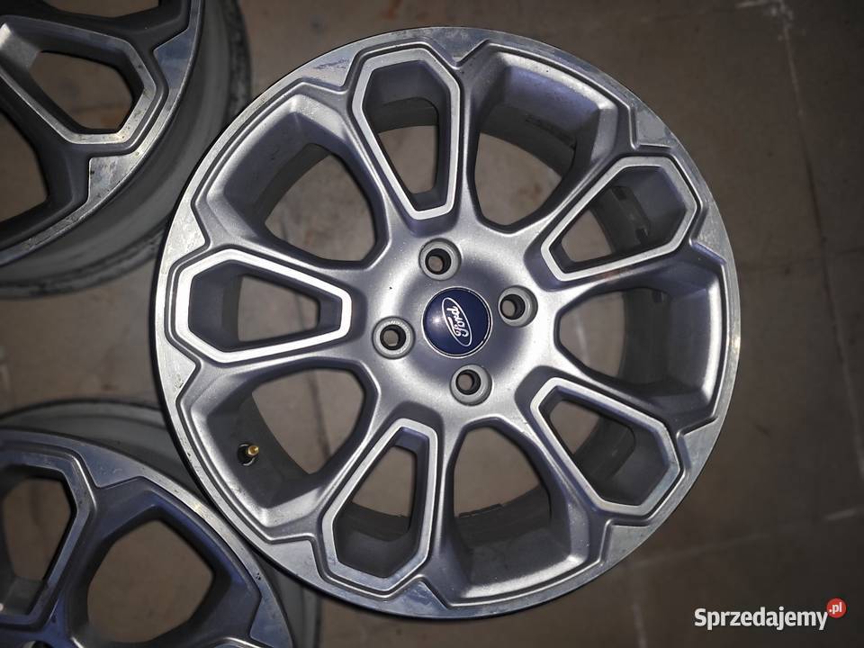 mam na sprzedaż komplet felg aluminiowych 17 Lubin