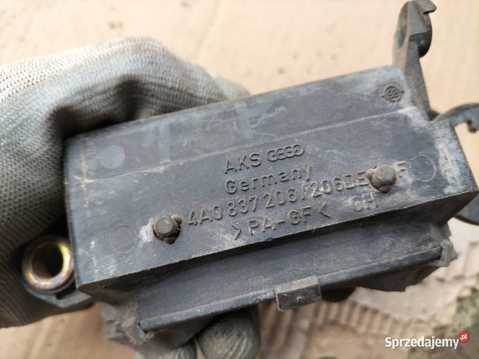 AUDI 80 B4 KLAMKA ZEWNĘTRZNA PRWY PRZÓD lubelskie Kamień-Kolonia