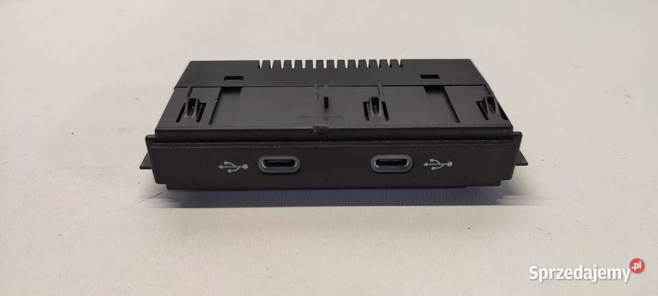 VW TAYRON PORT GNIAZDO USB 5NA035700