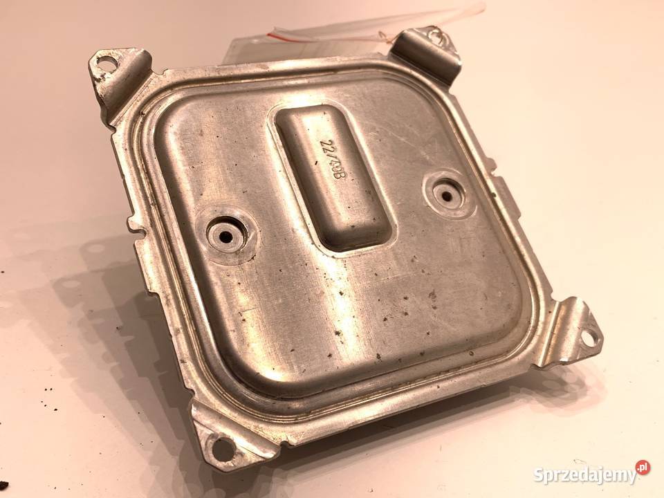 PRZETWORNICA XENON RENAULT CLIO V 260556623R osobowe Przetwornice