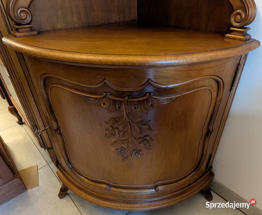 piękna narożna witryna ludwikowska orzech sklep śląskie