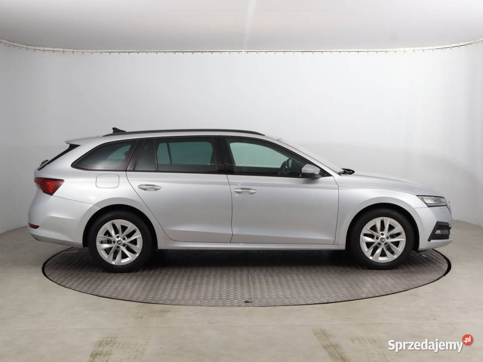 Skoda Octavia 15 TSI Rok produkcji 2021 Bielany Wrocławskie sprzedam