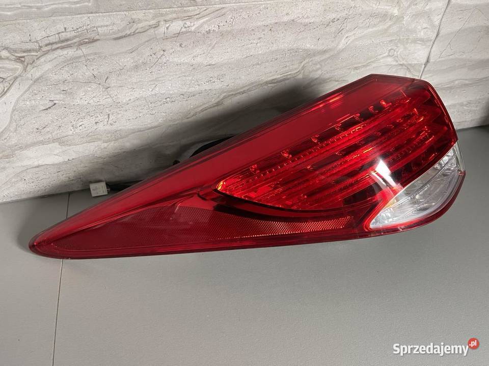 HYUNDAI I40 LEWA LAMPA TYŁ KOMBI LED Ostroróg