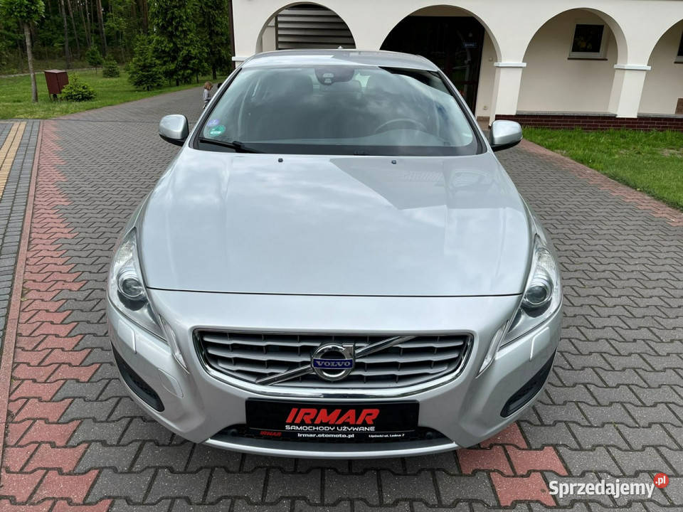 Volvo S60 16 T3 benzyna 150 Xenony Podgrzewane VAT marża Lipówki sprzedam
