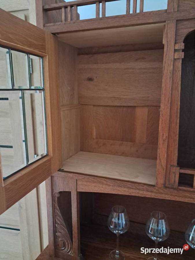 Sprzedam drewniany kredens Kraków