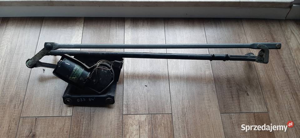 Mechanizm napędu wycieraczek z silniczkiem bmw