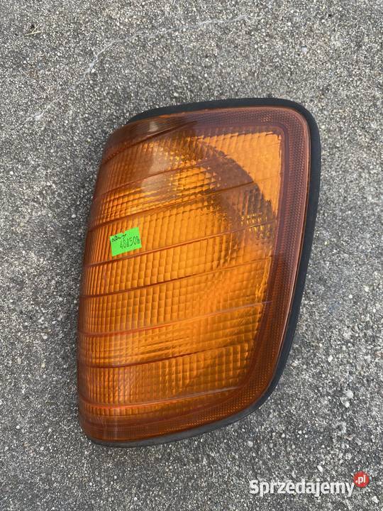 Kierunkowskaz lewy mercedes w124