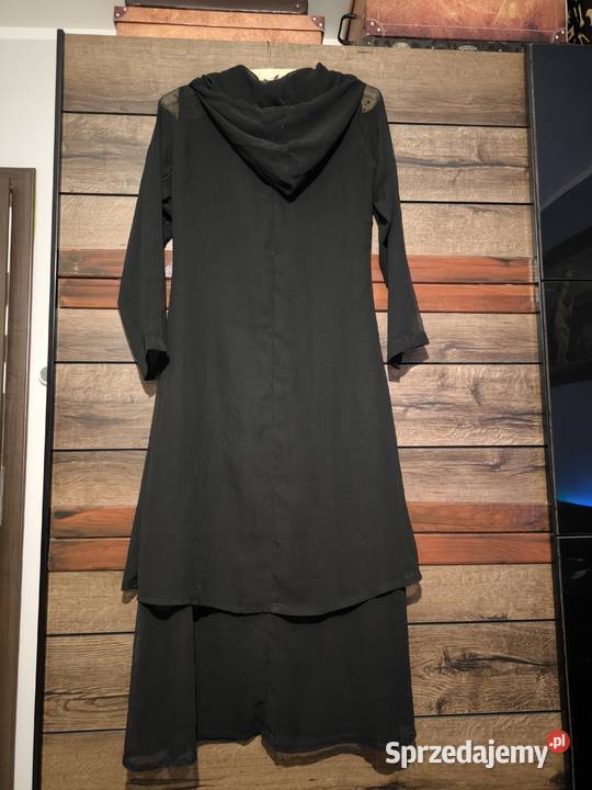 Czarna długa sukienka z kapturem abaya pomorskie Borkowo