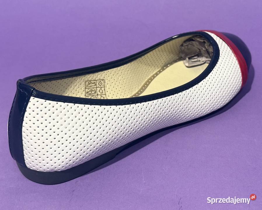 Białe baleriny z granatowym czubkiem rozmiar 37 skóra ekologiczna Żyrardów