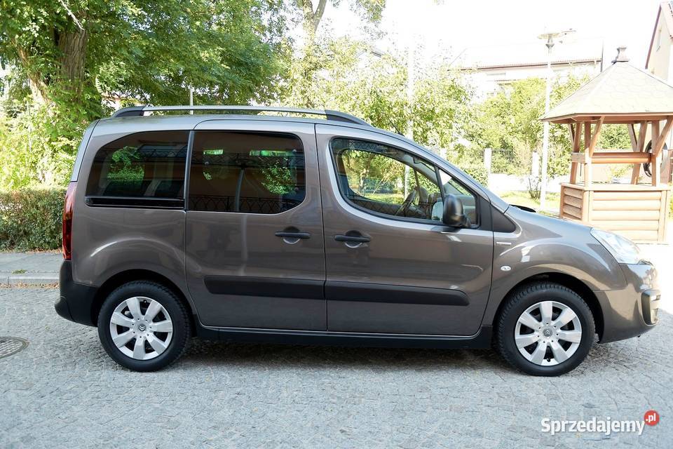16 BlueHDi XTR 142 Salon Piękny Kolor 1600cm3 Kielce