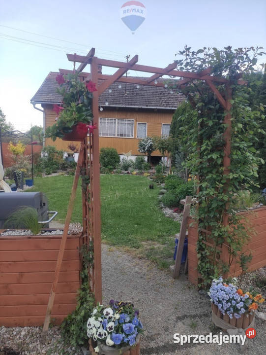 Dom do remontu duży budynek gospodarczy Grabie