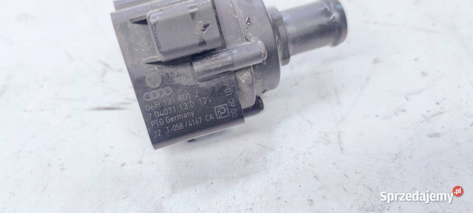 DODATKOWA POMPA WODY ZAWÓR AUDI A4 B8 06H121601J Przystajń